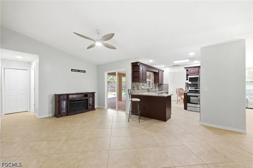 4116 SW 6th Place Cape Coral FL 33914