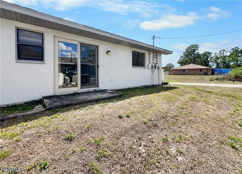 2704 Owen Avenue Lehigh Acres FL 33973