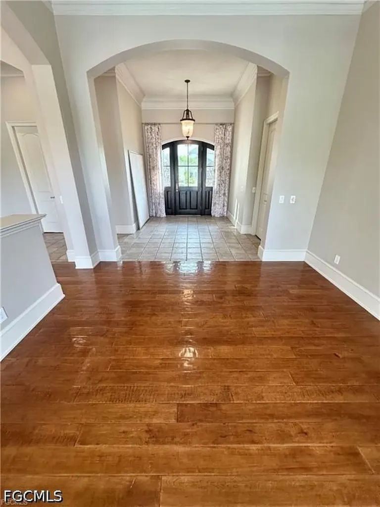 10020 Magnolia Pointe Fort Myers FL 33919