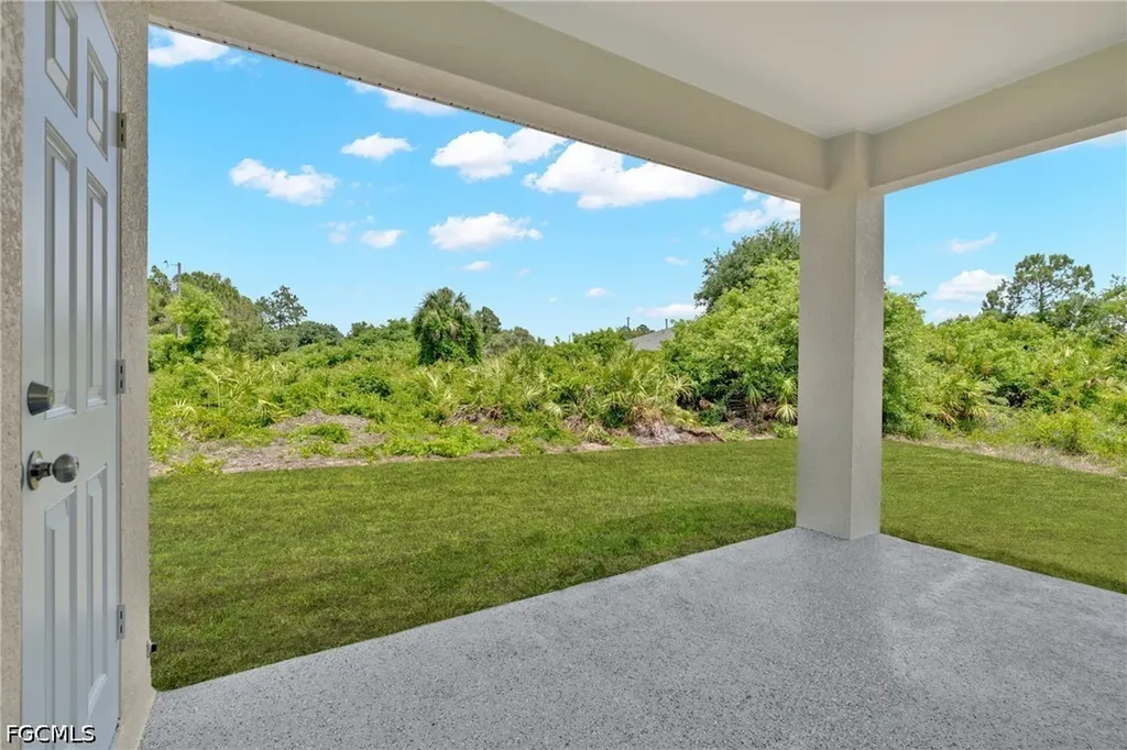 753 Chelsea Avenue S Lehigh Acres FL 33974