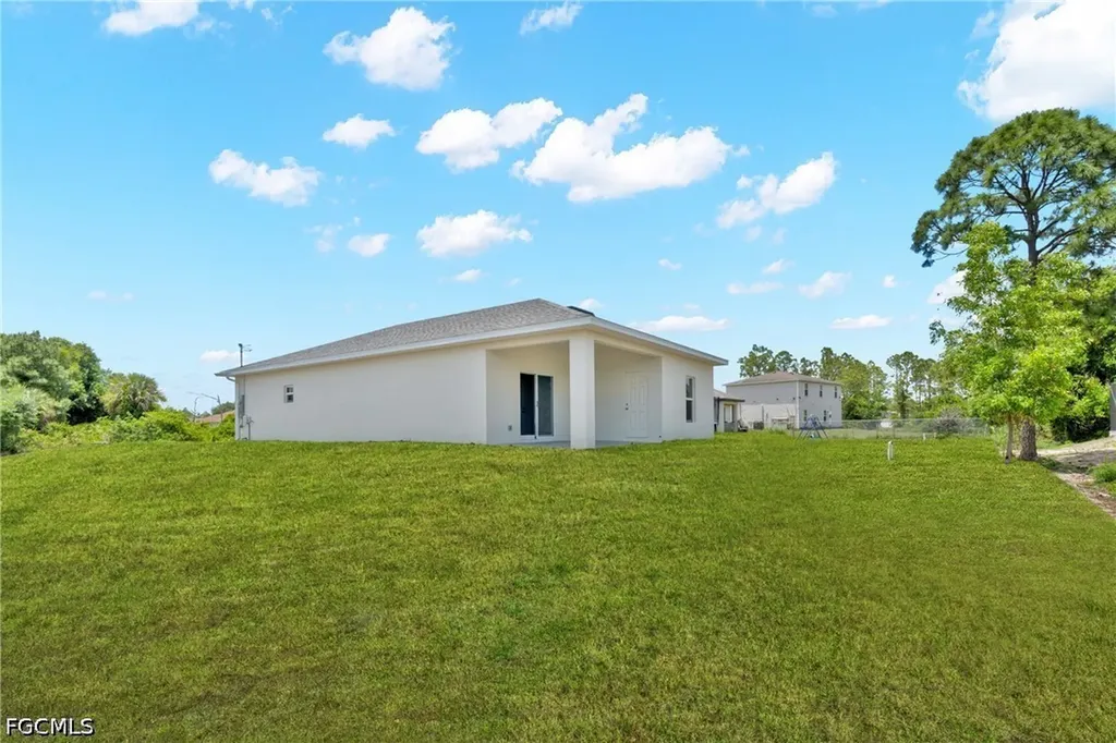 753 Chelsea Avenue S Lehigh Acres FL 33974