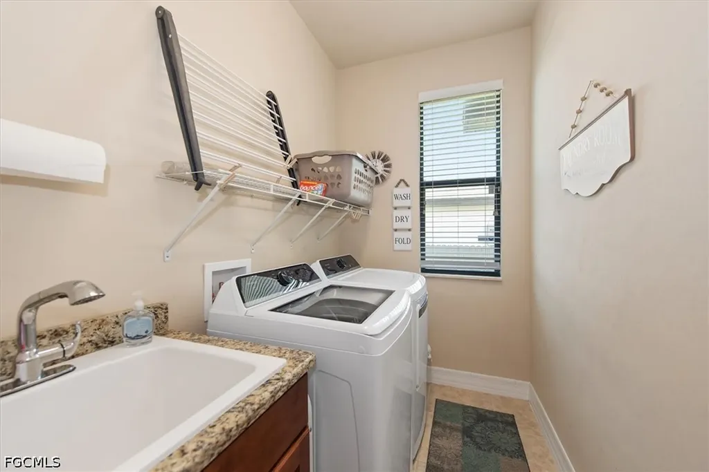 1614 NW 43rd Avenue Cape Coral FL 33993