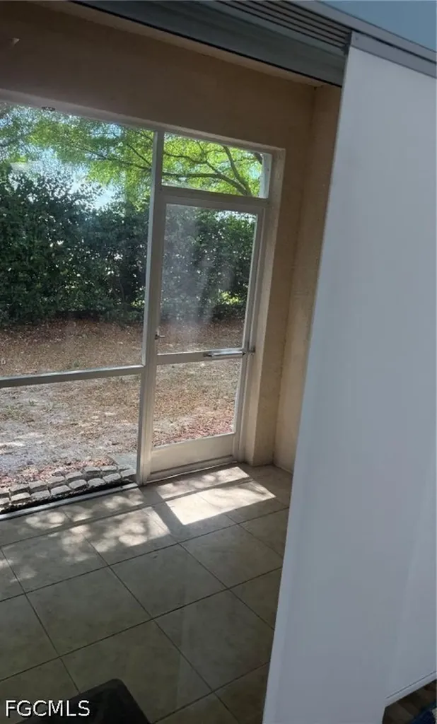 8285 Pacific Beach Drive Fort Myers FL 33966