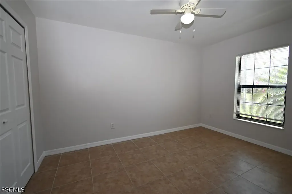 613 SE 14th Street Cape Coral FL 33990
