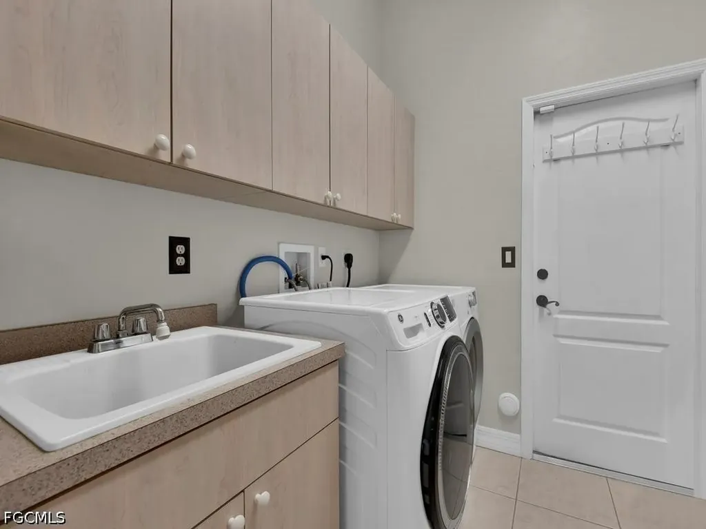 505 SE 29th Street Cape Coral FL 33904