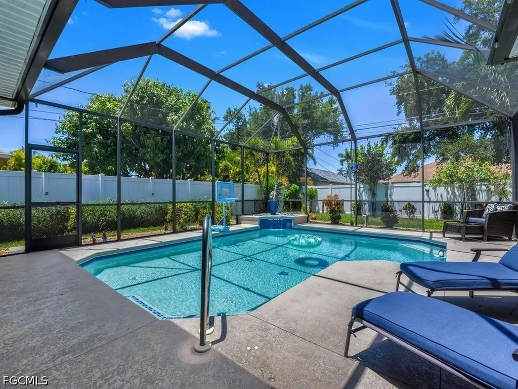 505 SE 29th Street Cape Coral FL 33904
