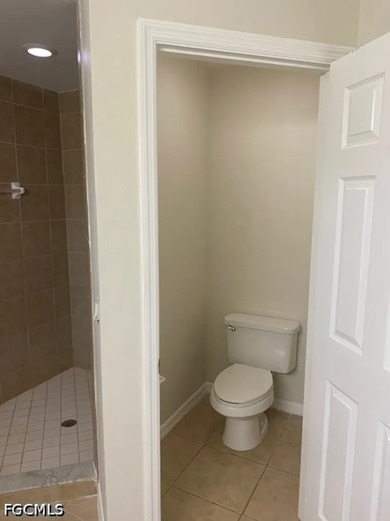 1626 NE 35th Terrace Cape Coral FL 33909