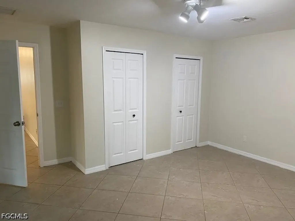 1626 NE 35th Terrace Cape Coral FL 33909