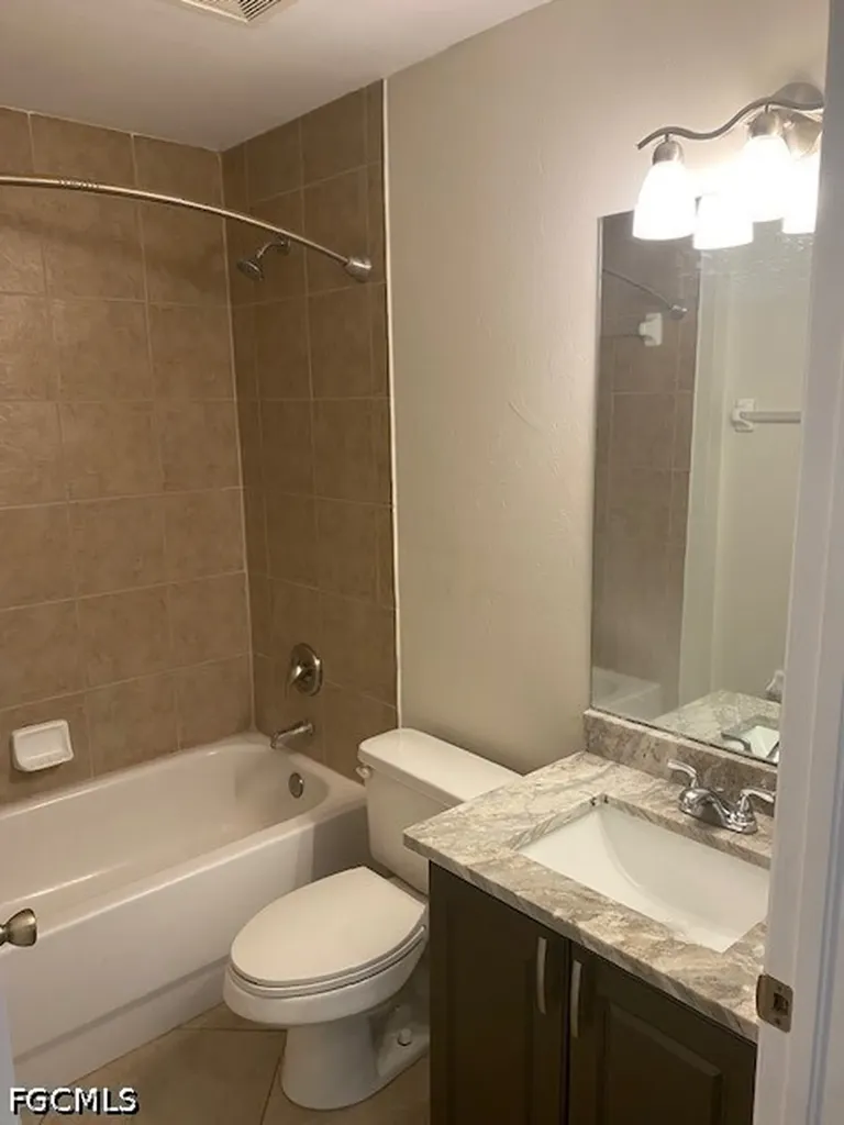 1626 NE 35th Terrace Cape Coral FL 33909