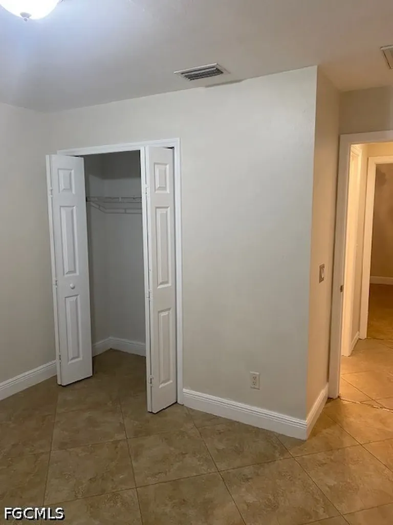 1626 NE 35th Terrace Cape Coral FL 33909