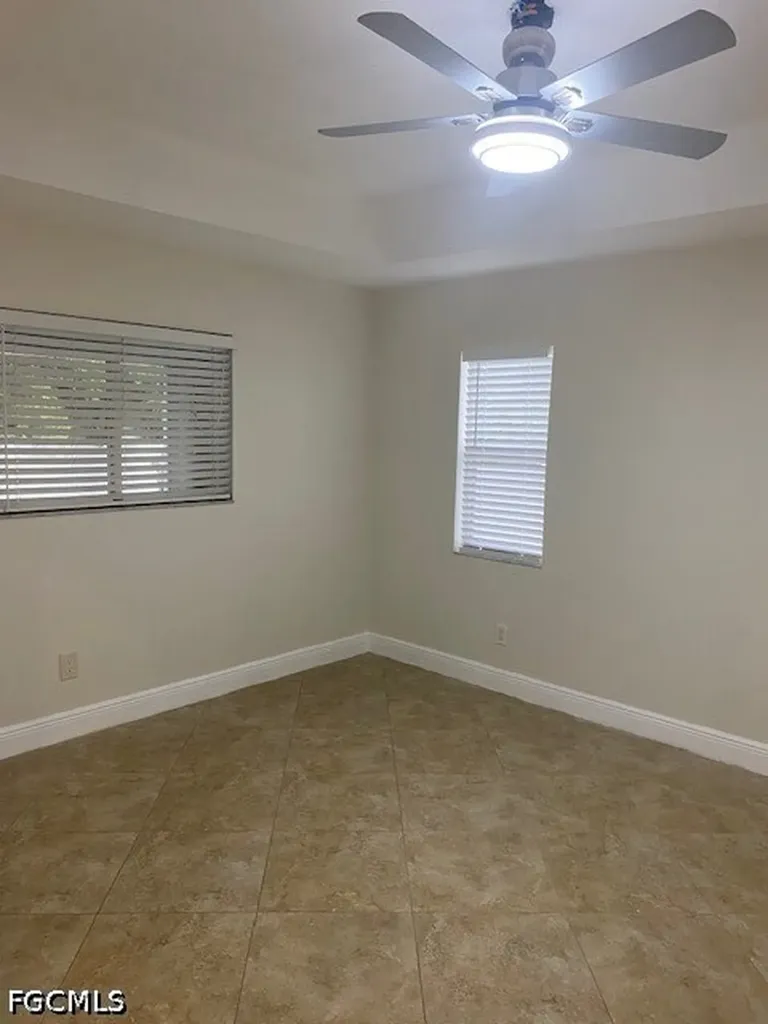1626 NE 35th Terrace Cape Coral FL 33909