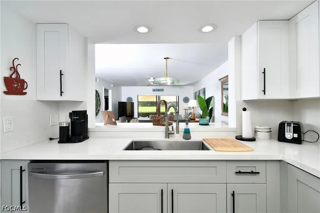 12150 Kelly Sands Way Fort Myers FL 33908