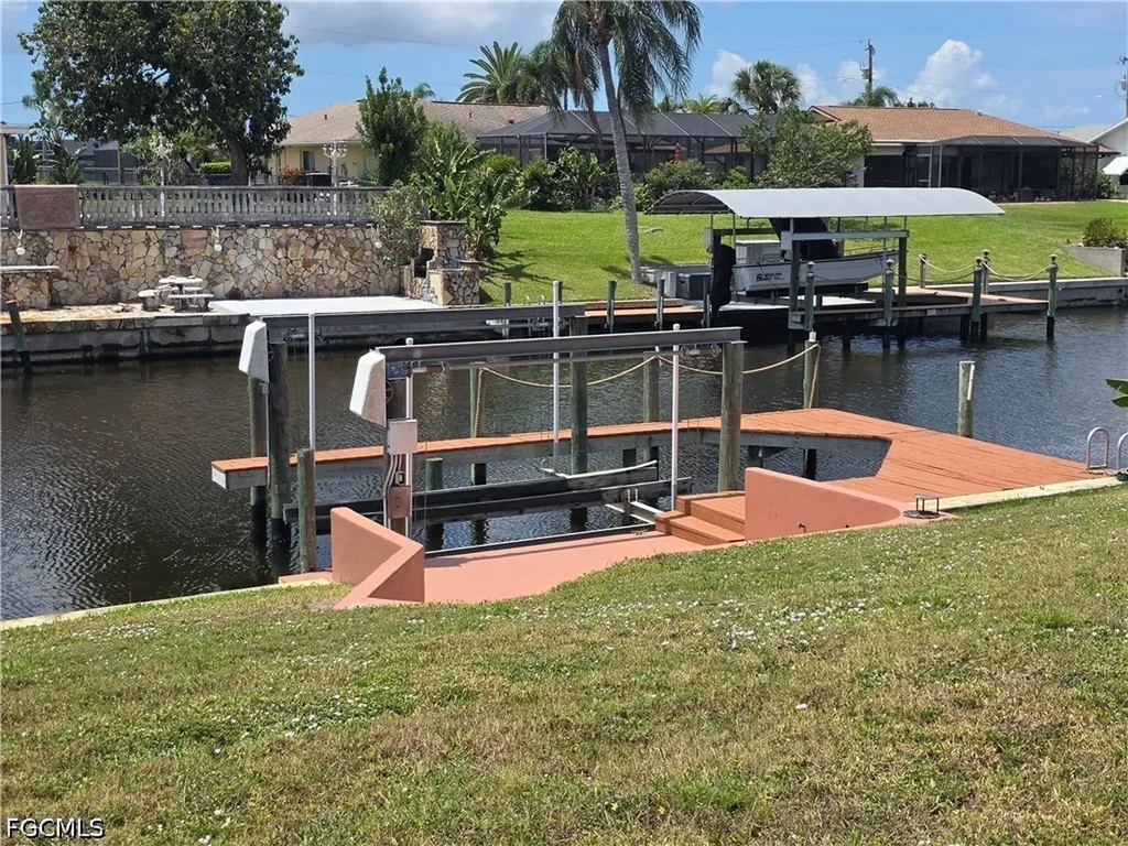 1038 SE 30th Street Cape Coral FL 33904