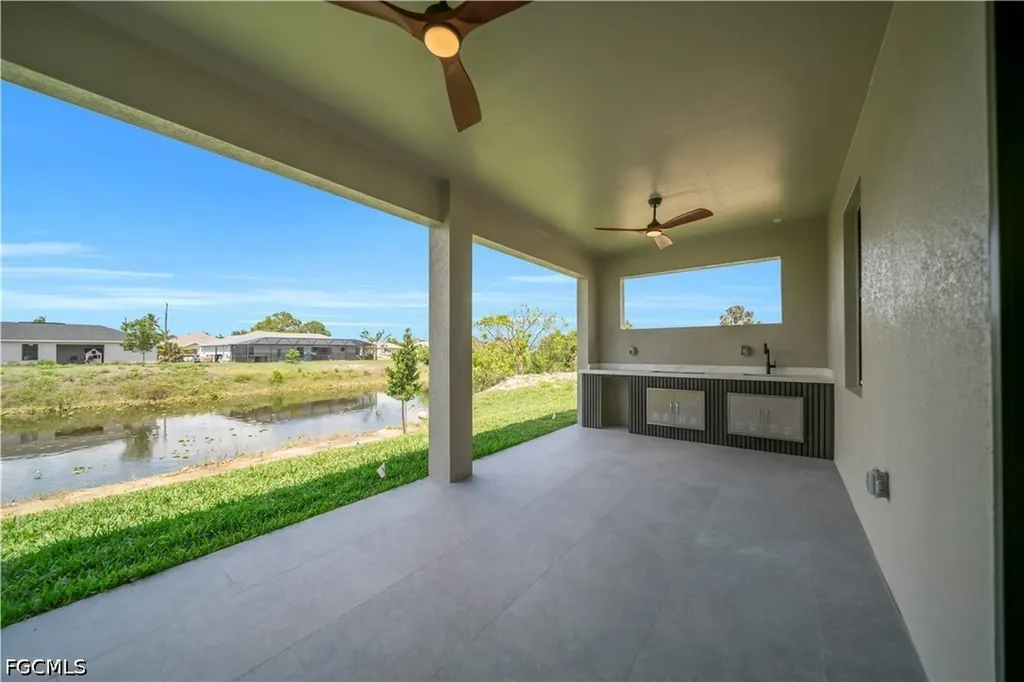 711 Gleason Parkway Cape Coral FL 33914