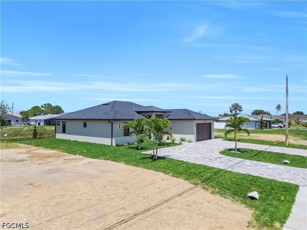 711 Gleason Parkway Cape Coral FL 33914