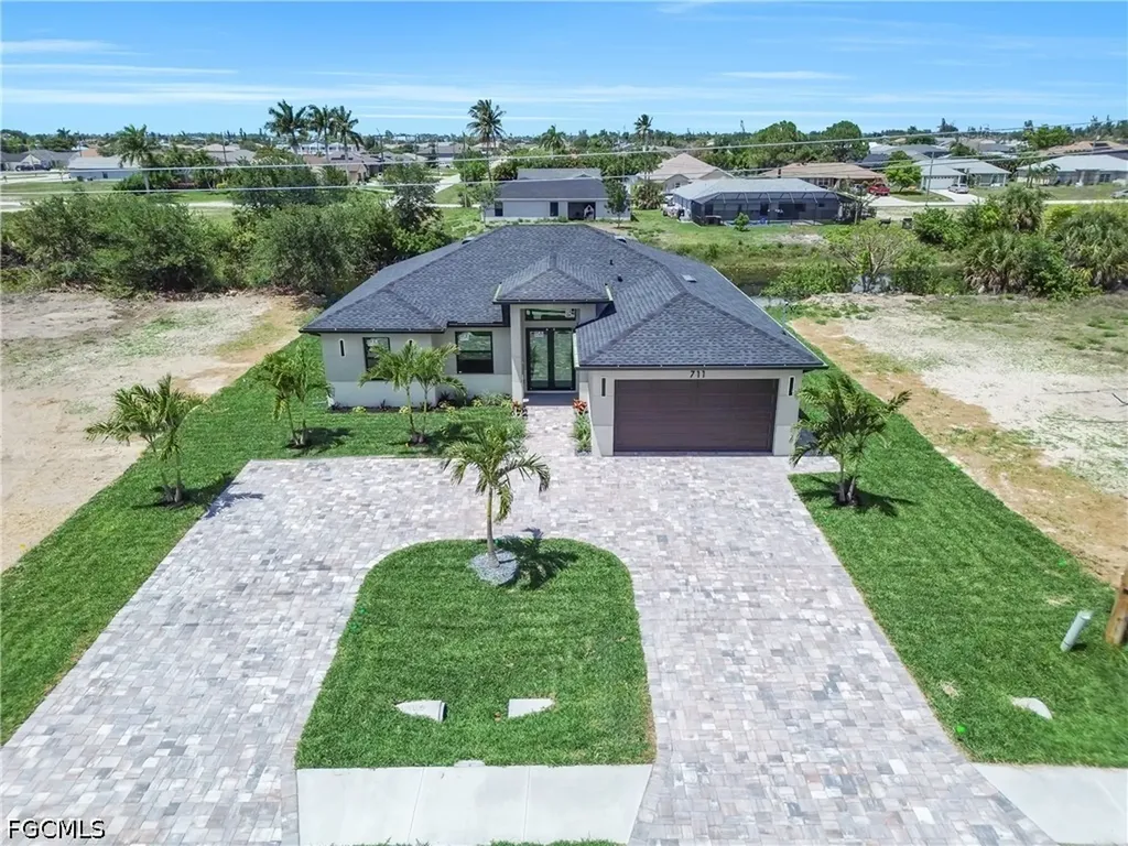 711 Gleason Parkway Cape Coral FL 33914