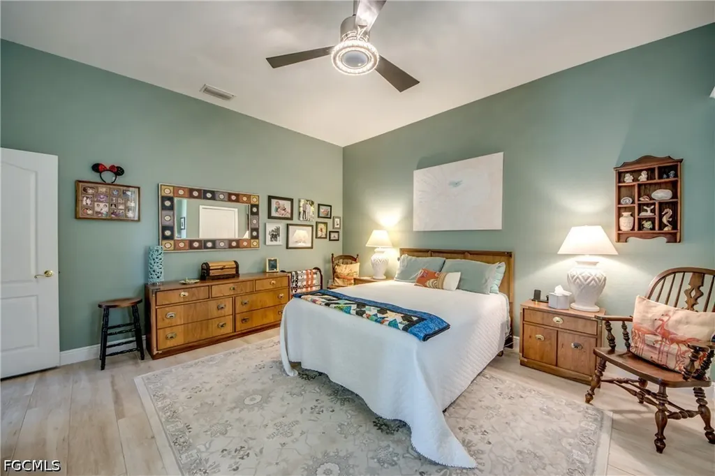 4203 Pelican Boulevard Cape Coral FL 33914