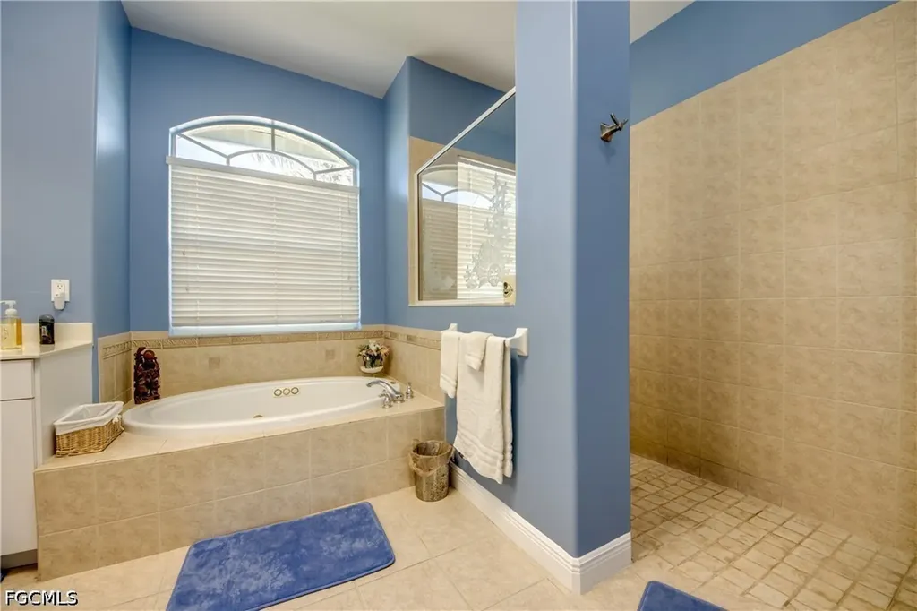 4203 Pelican Boulevard Cape Coral FL 33914