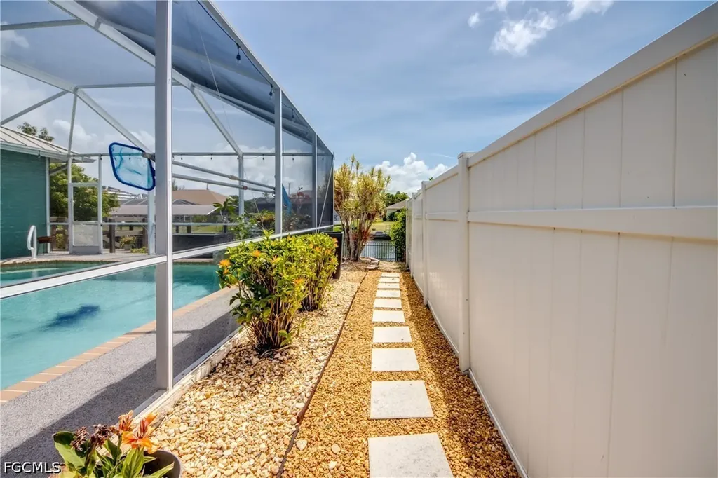 4203 Pelican Boulevard Cape Coral FL 33914