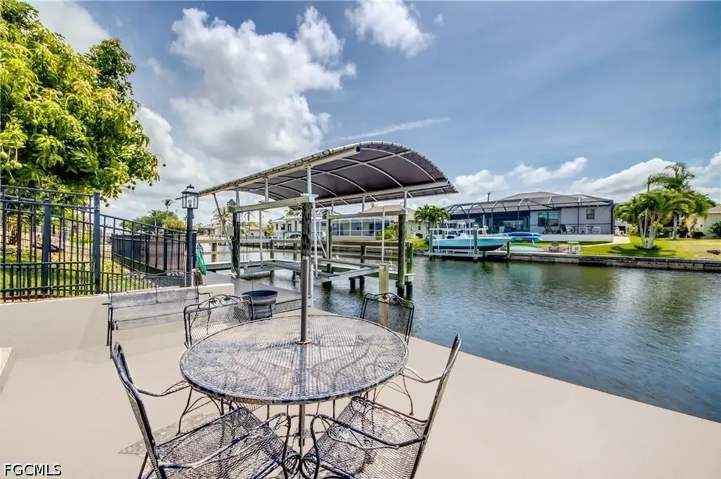 4203 Pelican Boulevard Cape Coral FL 33914