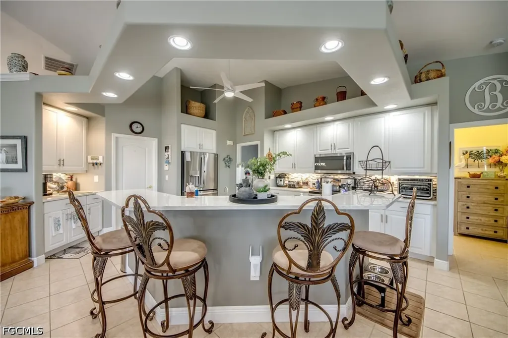 4203 Pelican Boulevard Cape Coral FL 33914