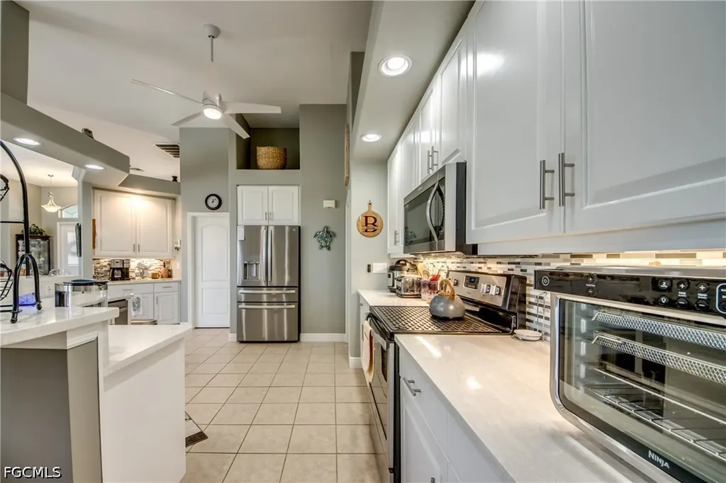 4203 Pelican Boulevard Cape Coral FL 33914