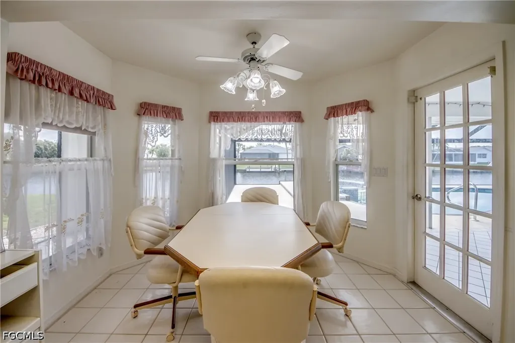 4327 SW 2nd Avenue Cape Coral FL 33914