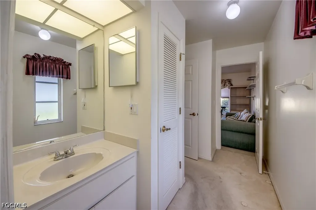 4327 SW 2nd Avenue Cape Coral FL 33914