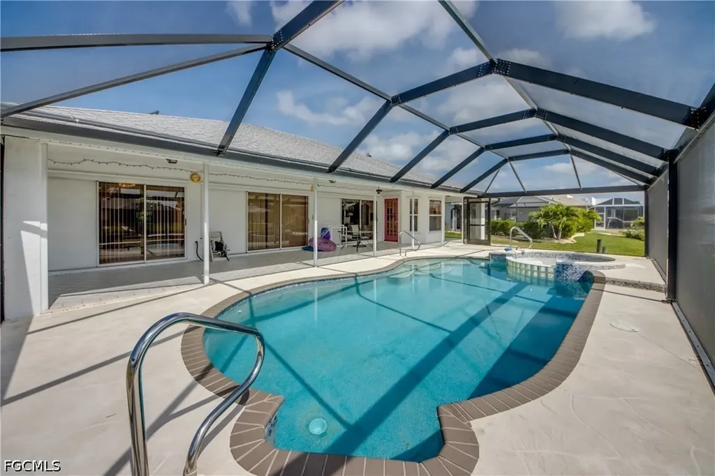 4327 SW 2nd Avenue Cape Coral FL 33914
