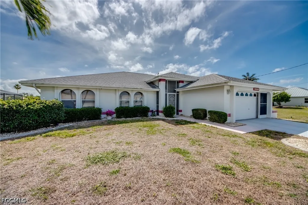4327 SW 2nd Avenue Cape Coral FL 33914