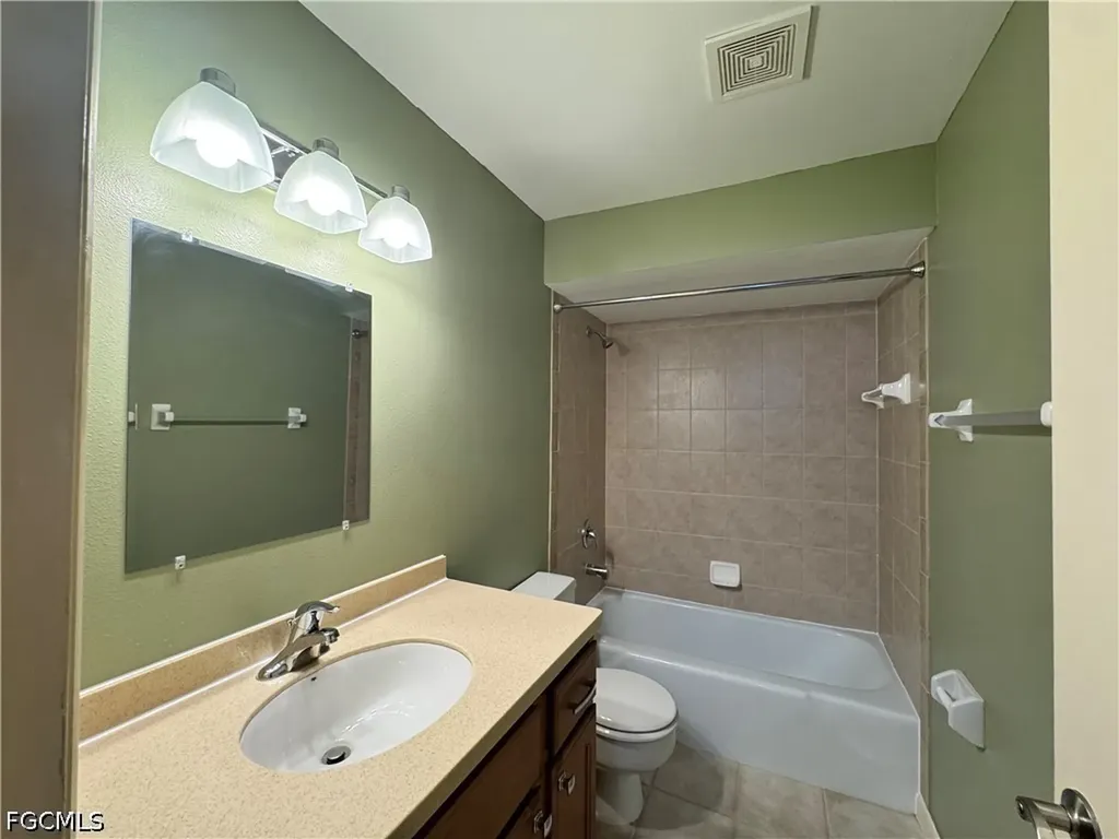 1723 Golf Club Drive North Fort Myers FL 33903