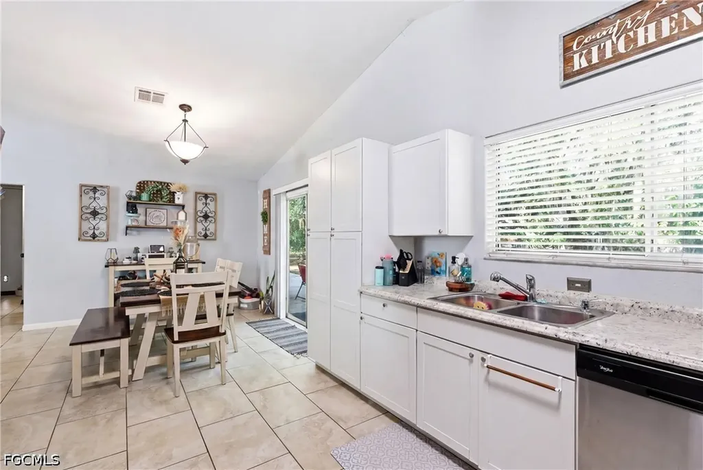 4022 E Sunflower Circle Labelle FL 33935