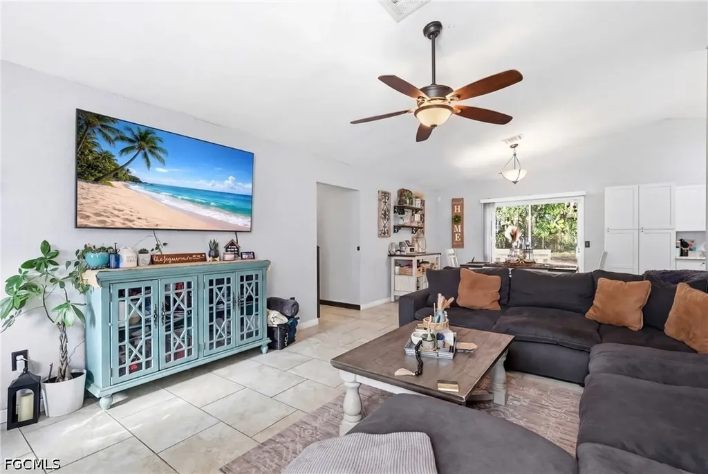 4022 E Sunflower Circle Labelle FL 33935