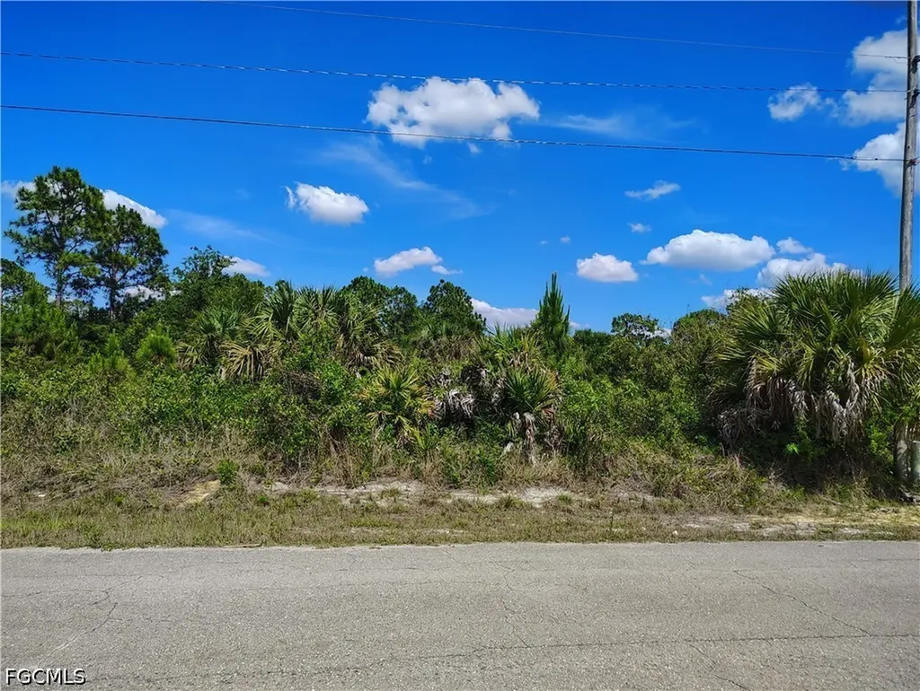 606 Monroe Avenue Lehigh Acres FL 33972