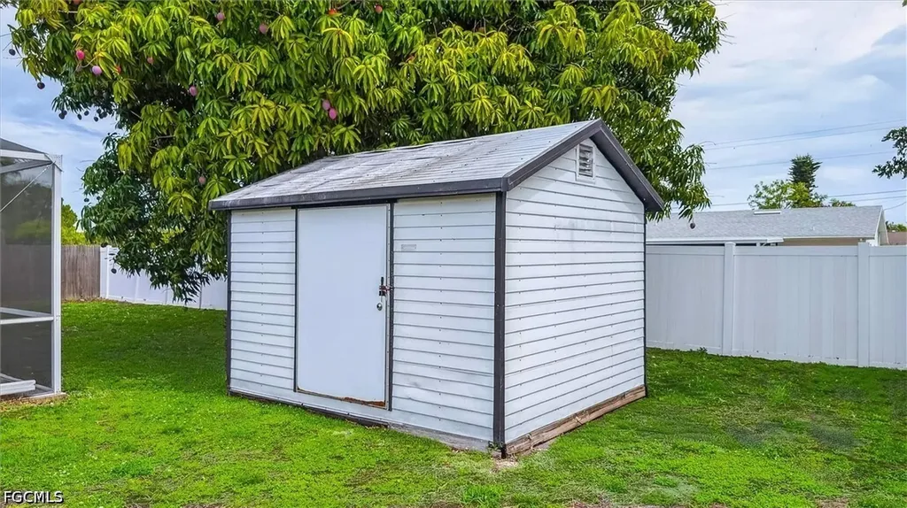 1421 SE 31st Street Cape Coral FL 33904