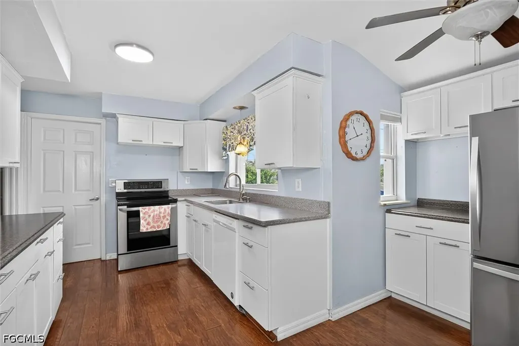 1421 SE 31st Street Cape Coral FL 33904