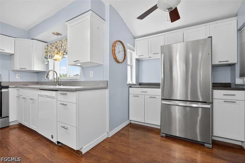 1421 SE 31st Street Cape Coral FL 33904