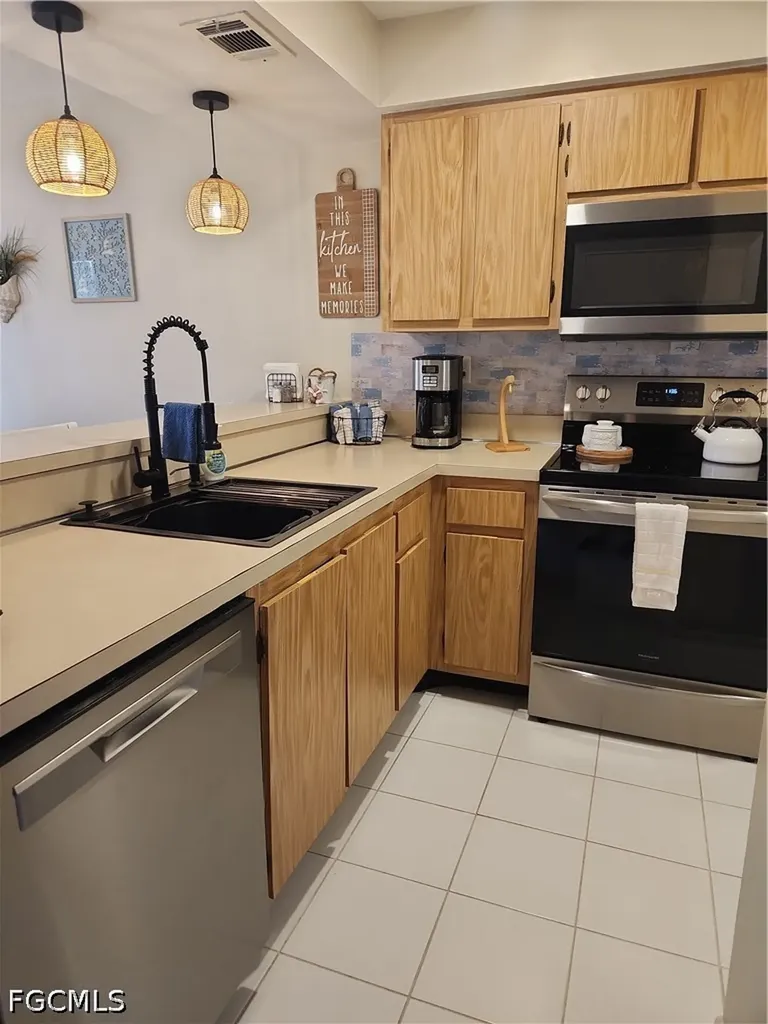 1064 Villa Drive Labelle FL 33935