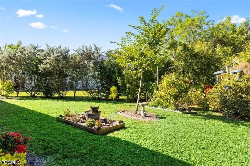 6711 Matt Pledger Court North Fort Myers FL 33917