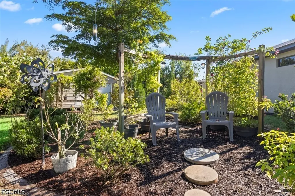 6711 Matt Pledger Court North Fort Myers FL 33917