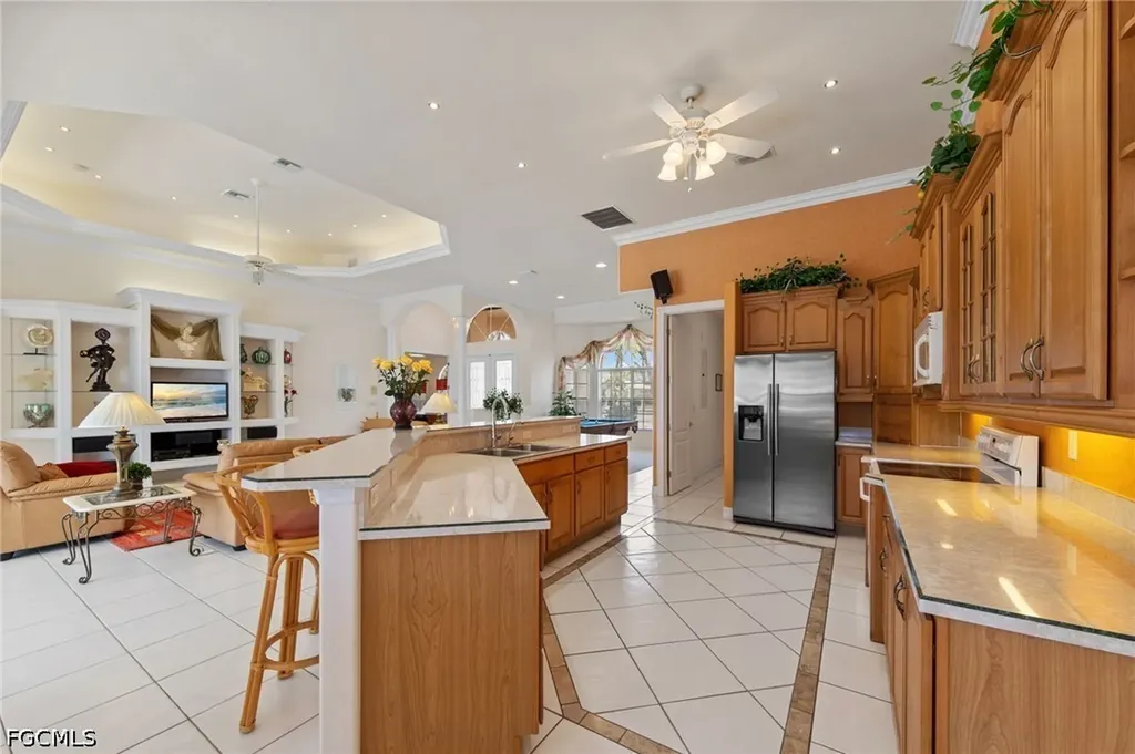 2008 Palaco Grande Parkway Cape Coral FL 33904