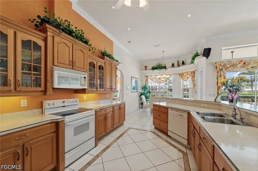 2008 Palaco Grande Parkway Cape Coral FL 33904
