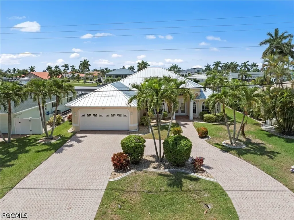 2008 Palaco Grande Parkway Cape Coral FL 33904
