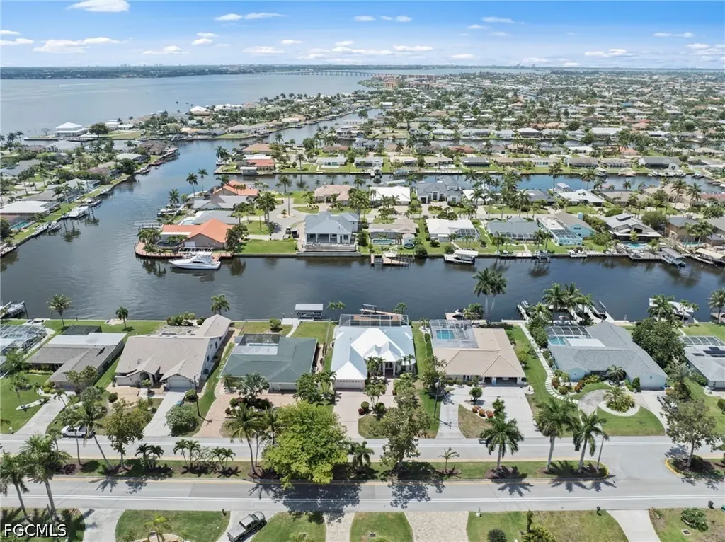 2008 Palaco Grande Parkway Cape Coral FL 33904