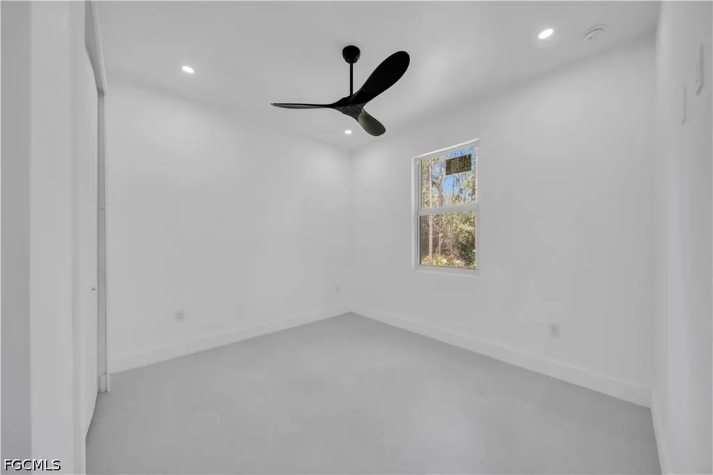 2005 Robert Avenue Alva FL 33920