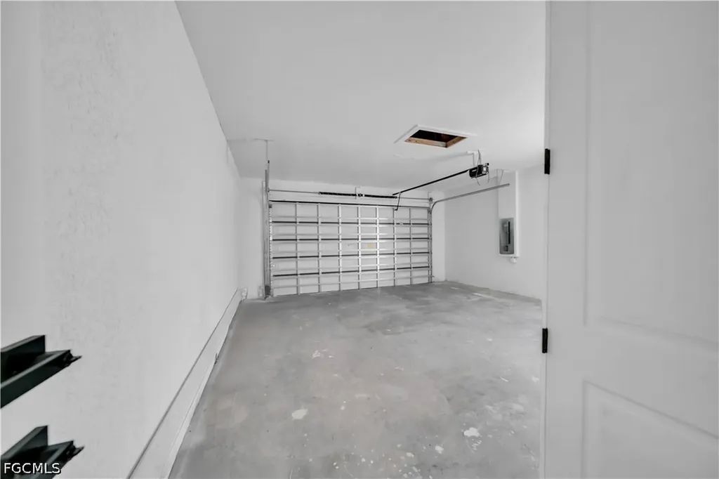 2005 Robert Avenue Alva FL 33920