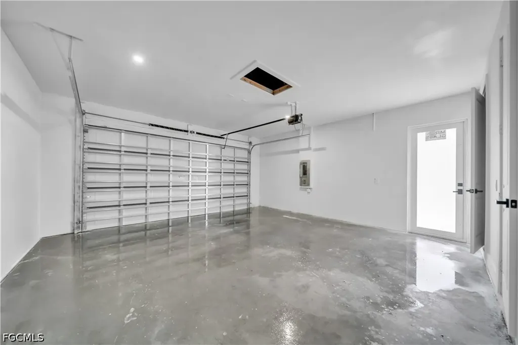 2005 Robert Avenue Alva FL 33920