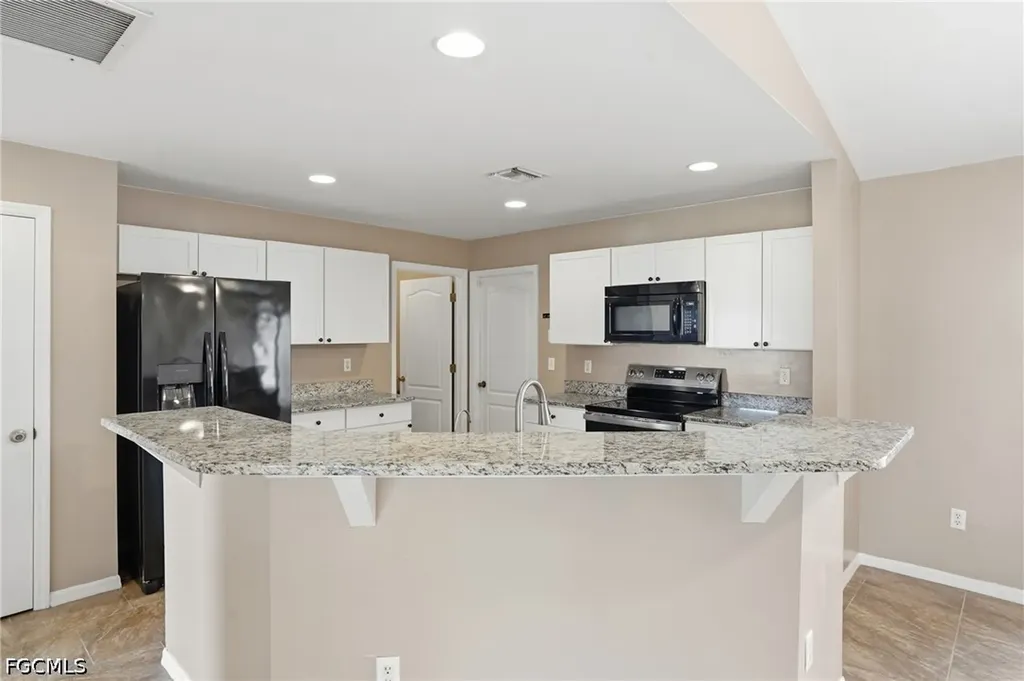 1621 NW 18th Street Cape Coral FL 33993