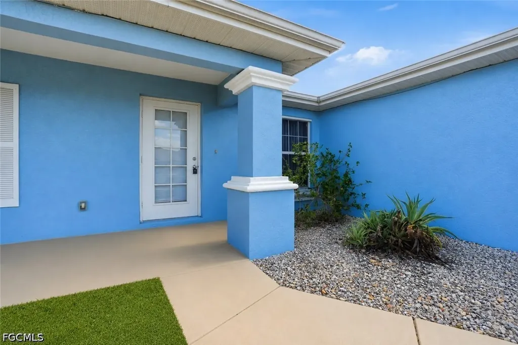 1621 NW 18th Street Cape Coral FL 33993