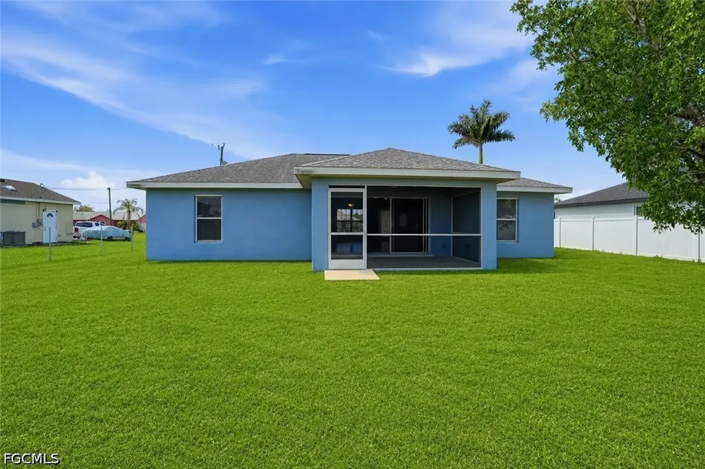 1621 NW 18th Street Cape Coral FL 33993